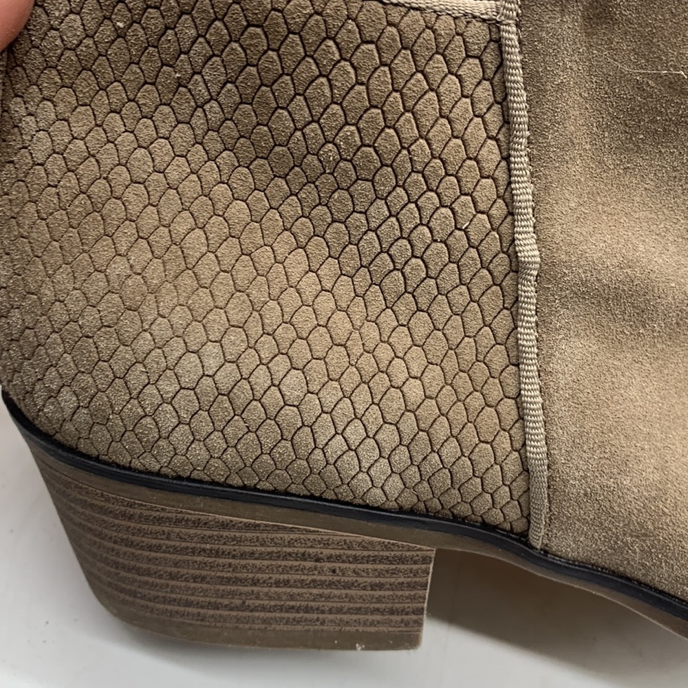 Michael Michael Kors Tan Suede Ankle Boots Size 11 MCA4701J - Picture 4 of 12